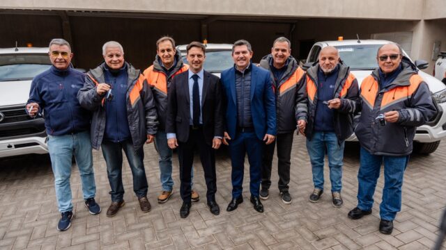 Orrego entregó nuevas unidades para fortalecer el control minero y ambiental