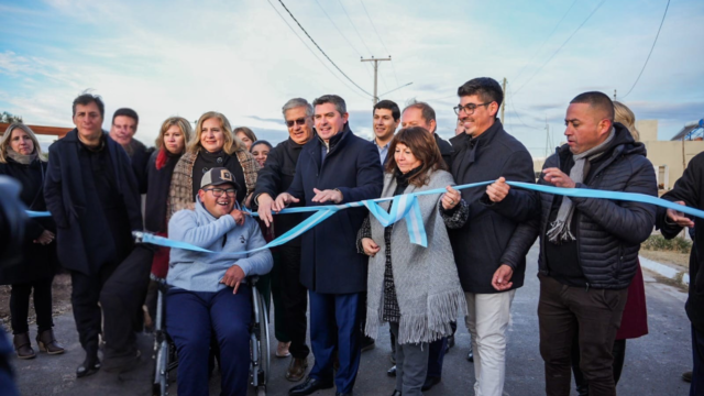 Orrego inauguró pavimentos en dos barrios de San Martín: “Son obras muy esperadas”