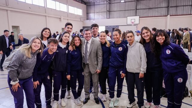 Orrego inauguró la ampliación, refacción y refuncionalización del Instituto Superior de Educación Física