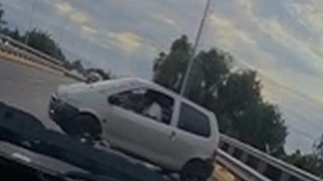 🚗 Condujo varios kilómetros en contramano por Circunvalación y fue detenido por otro automovilista