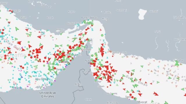 Ataques a buques en el estrecho de Ormuz reavivan la tensión tras el alto el fuego entre EE.UU. e Irán