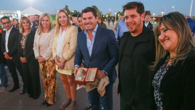 🎪 Orrego inauguró la Feria Internacional de las Artesanías con un fuerte respaldo al trabajo y la identidad