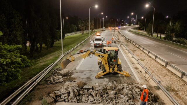Más de 40 mil vehículos por día circulan por Circunvalación: llamaron a licitación para su repavimentación integral