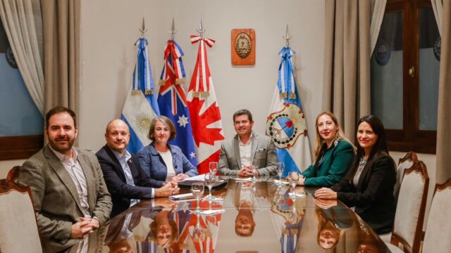San Juan: Orrego recibió a embajadores de Australia y Canadá en el marco de la Expo Minera
