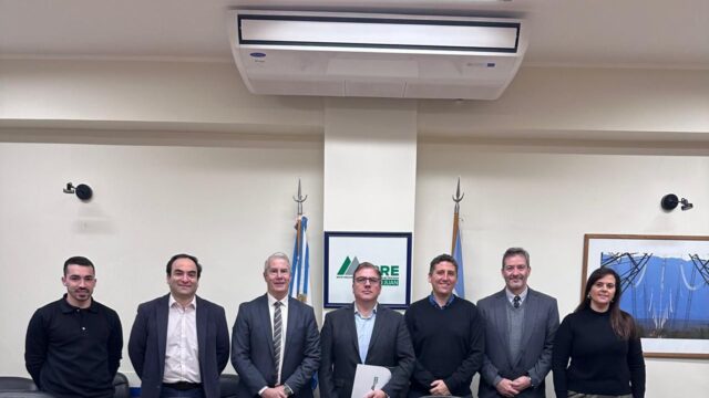 San Juan modernizará su red eléctrica con la instalación de 4.000 medidores inteligentes para el sector industrial