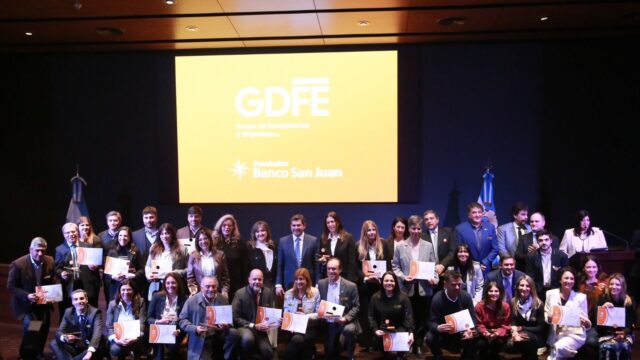 Orrego destacó los avances educativos y reconoció a quienes impulsan la construcción del San Juan del futuro