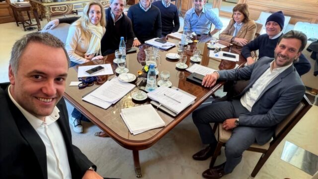 El Gobierno negocia apoyos en el Senado para avanzar con la reforma electoral y eliminar las PASO