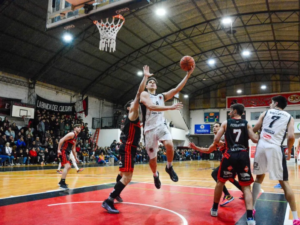 Urquiza luchó hasta el final, pero cayó ante Sparta y se despidió de la Liga Federal de Básquet