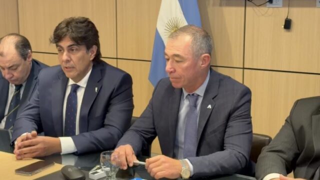 El Gobierno busca autorización para tomar deuda por hasta 600 millones de dólares destinada a obras de infraestructura