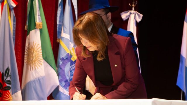 Susana Laciar participó de un encuentro federal en AMIA y reafirmó el compromiso con la memoria y la justicia