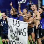 ¿La FIFA puede sancionar a la Argentina por la bandera de Malvinas?
