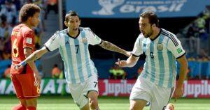 Argentina enfrentará a Suiza en cuartos, doce años después del gol de Di María