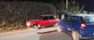 Choque frontal en Albardón dejó dos autos destruidos y sin heridos graves