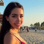 María Becerra compartió un video en microbikini y le dedicó un mensaje a J Rei