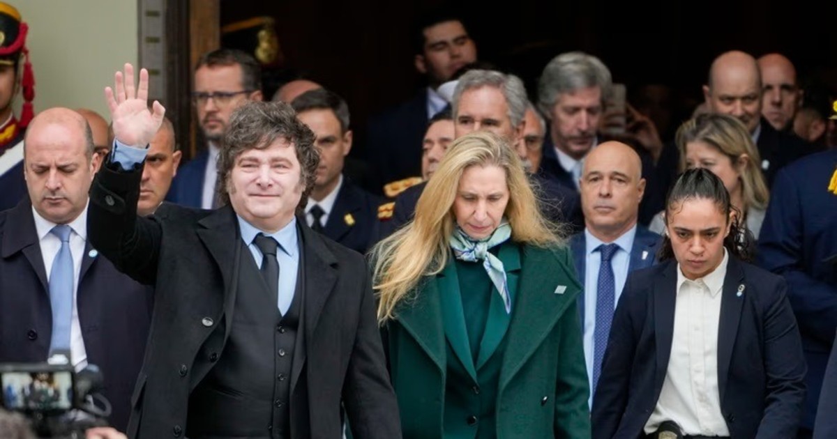 Milei reunió a todo su Gabinete en el debut de Santilli como jefe de Ministros