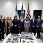 Milei viajó a Brasil para respaldar la candidatura de Flávio Bolsonaro