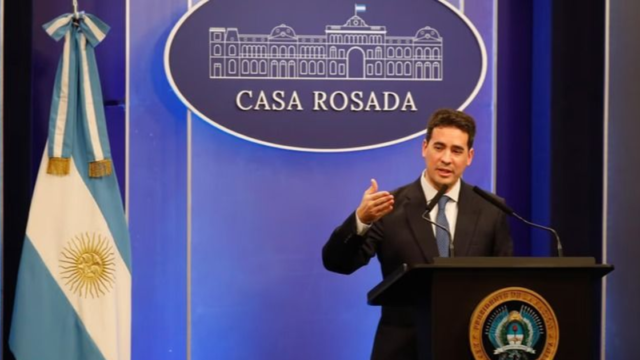 Ravier aclaró que Milei elogia la economía de Thatcher, no Malvinas