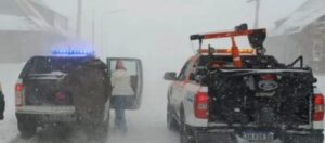 Rescataron a un grupo de turistas varados por la nieve en la cordillera