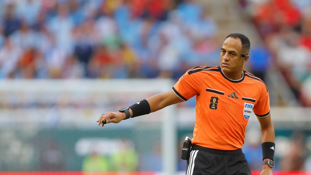 Un árbitro estadounidense dirigirá la semifinal Argentina-Inglaterra