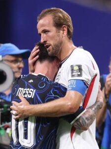 Harry Kane elogió a Messi tras la eliminación: “Se puede ver que sigue rindiendo al máximo nivel”