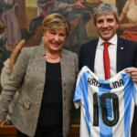 Georgieva destacó la baja de la inflación y las reservas, pero advirtió por el empleo y las pymes