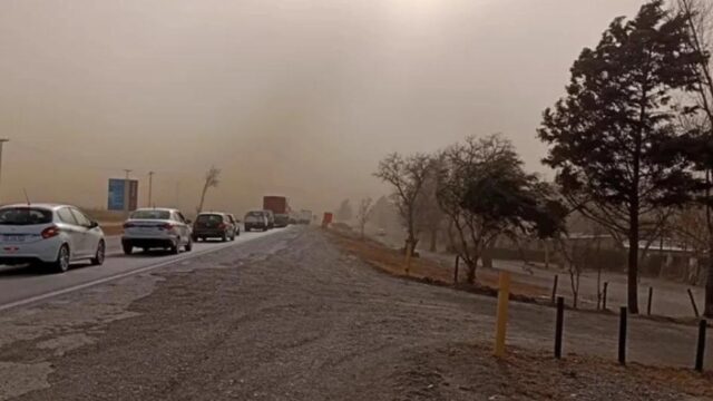 Alerta por viento Zonda en San Juan con ráfagas de hasta 70 km/h