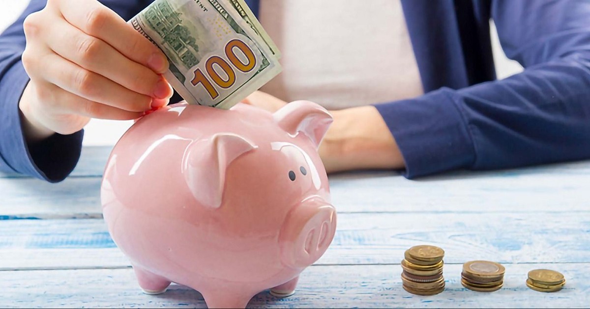 Argentinos compran récord de dólares en julio