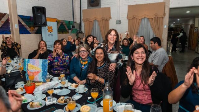 Ciudad de San Juan celebra a docentes de Educación Especial con tarde de té