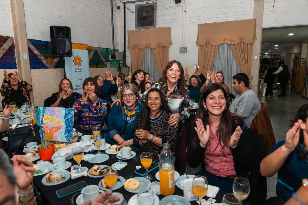 Ciudad de San Juan celebra a docentes de Educación Especial con tarde de té