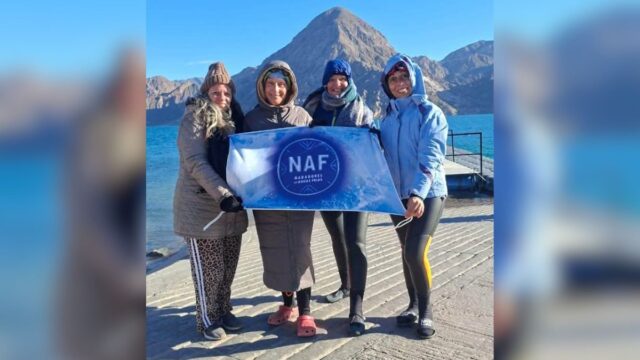Cuatro sanjuaninas cruzaron a nado el Dique Punta Negra en pleno invierno