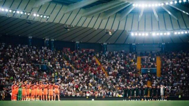El Barcelona homenajeó a Jorge Messi con un minuto de silencio