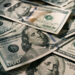 El dólar blue superó los 1.550 pesos este martes