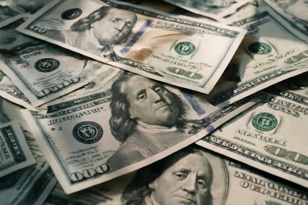 El dólar blue superó los 1.550 pesos este martes