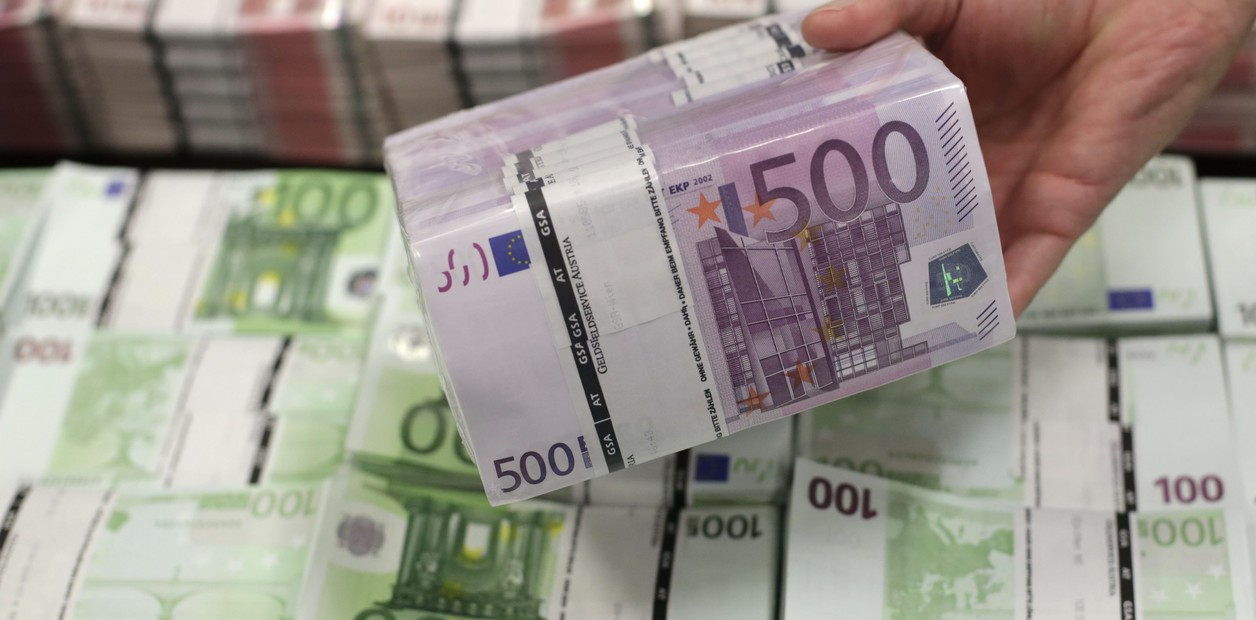 El euro se mantuvo estable en Venezuela y cerró la semana en 861 bolívares