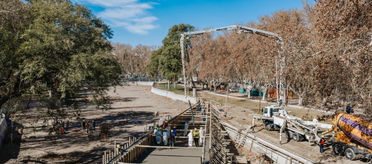 El puente del Parque de Mayo ya tiene su estructura de hormigón