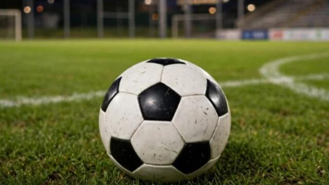 Futbolista de 51 años fallece durante partido