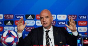 Infantino frenó el plan para privatizar negocios del Mundial
