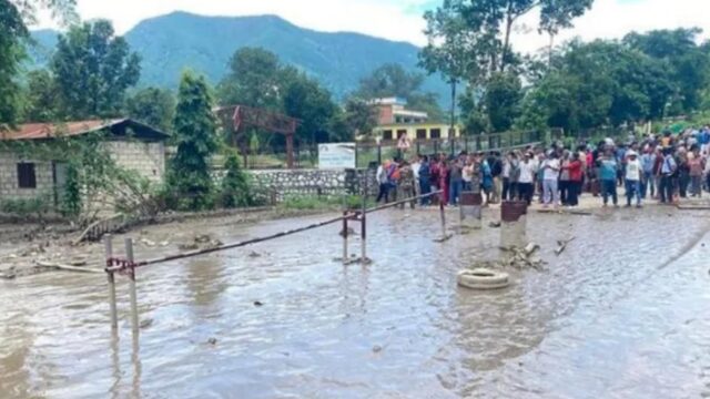 Inundaciones en Nepal dejan 332 muertos y 1400 desaparecidos