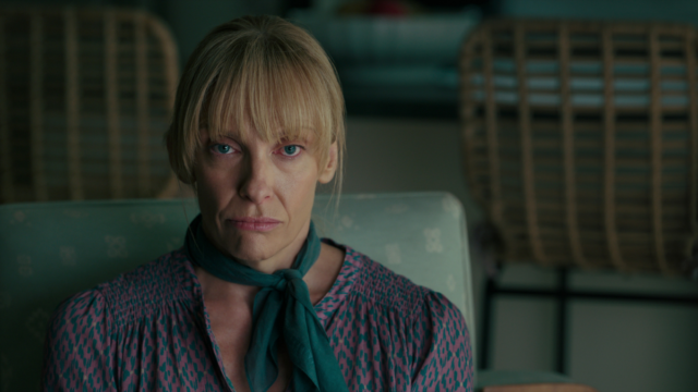 Netflix suma a su catálogo un policial con Toni Collette basado en una novela