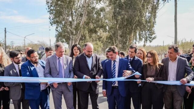 Orrego anuncia repavimentación de 5 km de Sargento Cabral