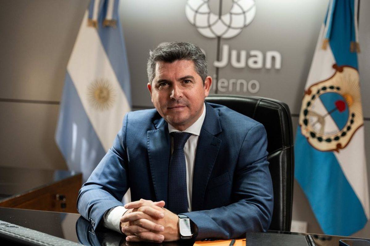 Orrego encabezará una misa por las víctimas del avión caído en Valle Fértil