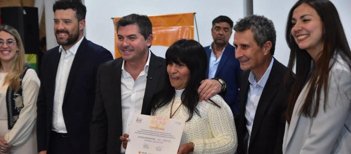 Orrego entregó herramientas a emprendedores sanjuaninos