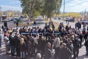 Rivadavia inaugura repavimentación en Godoy y Baigorria