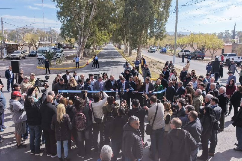 Rivadavia inaugura repavimentación en Godoy y Baigorria