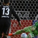 River quedó eliminado tras perder por penales contra Santa Fe
