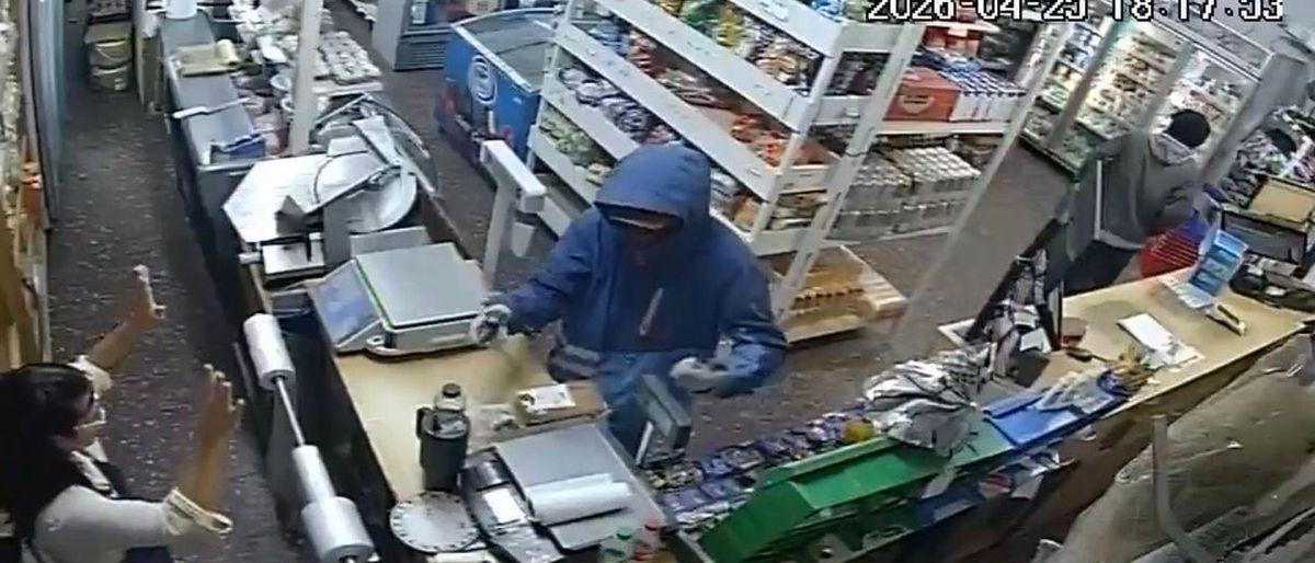 Roban un almacén en Rawson y se llevan una cortadora de fiambre