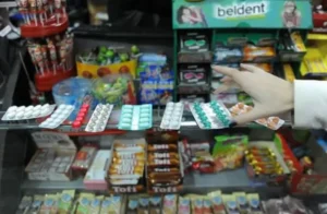 Salud advirtió que vender remedios fuera de farmacias es ilegal en San Juan