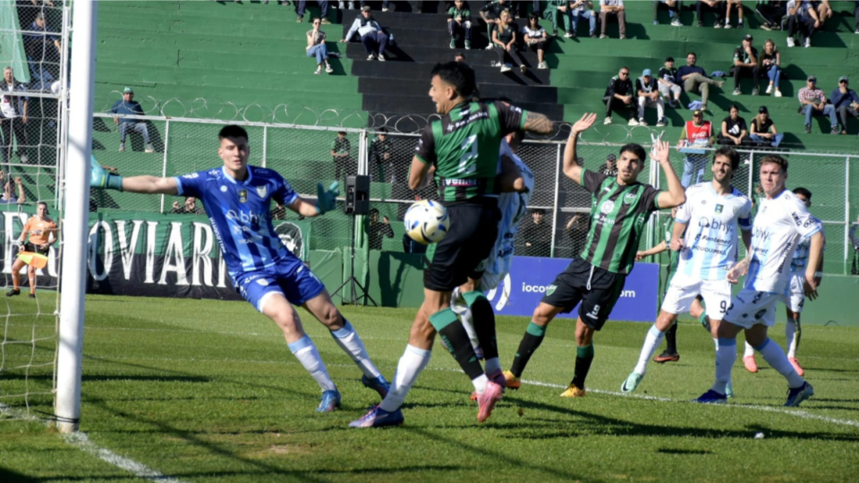 San Martín empató sobre el final y perdió otra chance de meterse en el Reducido