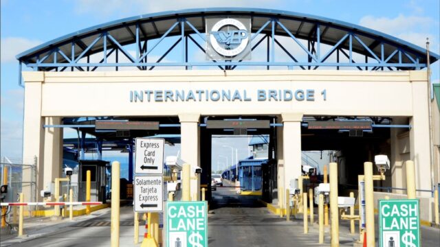 Texas ampliará con seis carriles el puente Camino Real hacia México