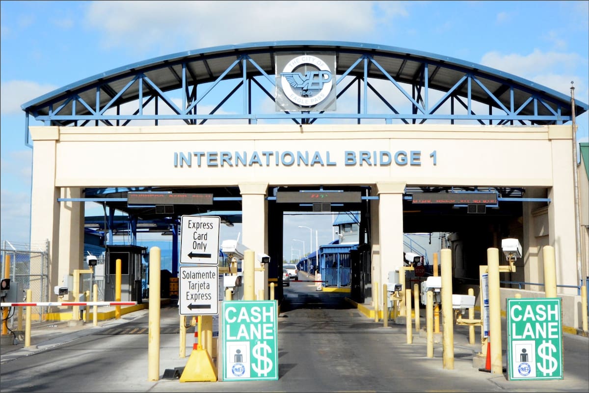 Texas ampliará con seis carriles el puente Camino Real hacia México